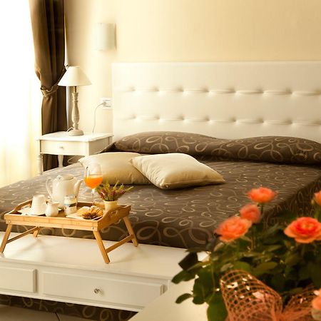 Albergo Roma Борґо-Валь-ді-Таро Екстер'єр фото